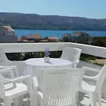 Salus * Pag Town