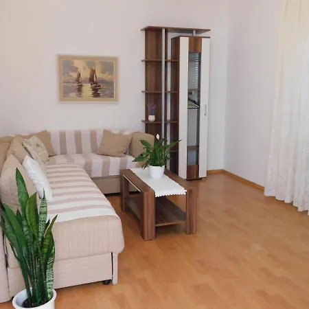 Apartment Salus Pag Town