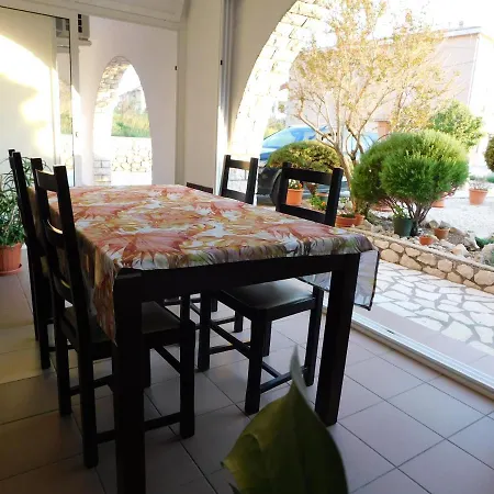Salus Apartment