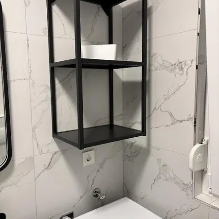 Salus Apartamento Pag Town