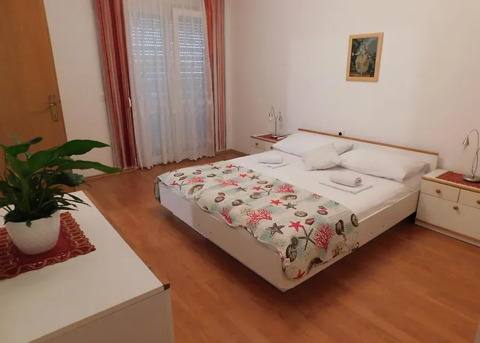Apartment Salus Pag Town